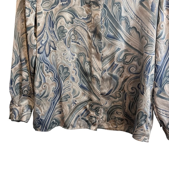 ALFRED DUNNER LONG SLEEVE BUTTON UP TOP SIZE 12 SILKY TEXTURE Blue Paisley - Picture 3 of 5
